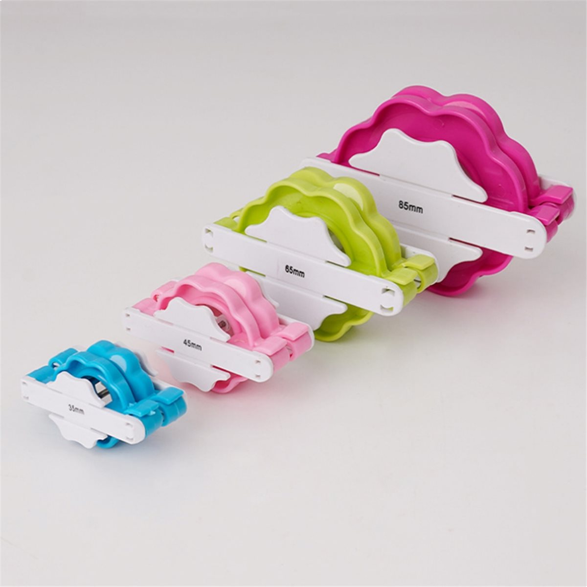 Best sales 2026 4 Sizes Pompom - Pom Pom Maker Tool review and price