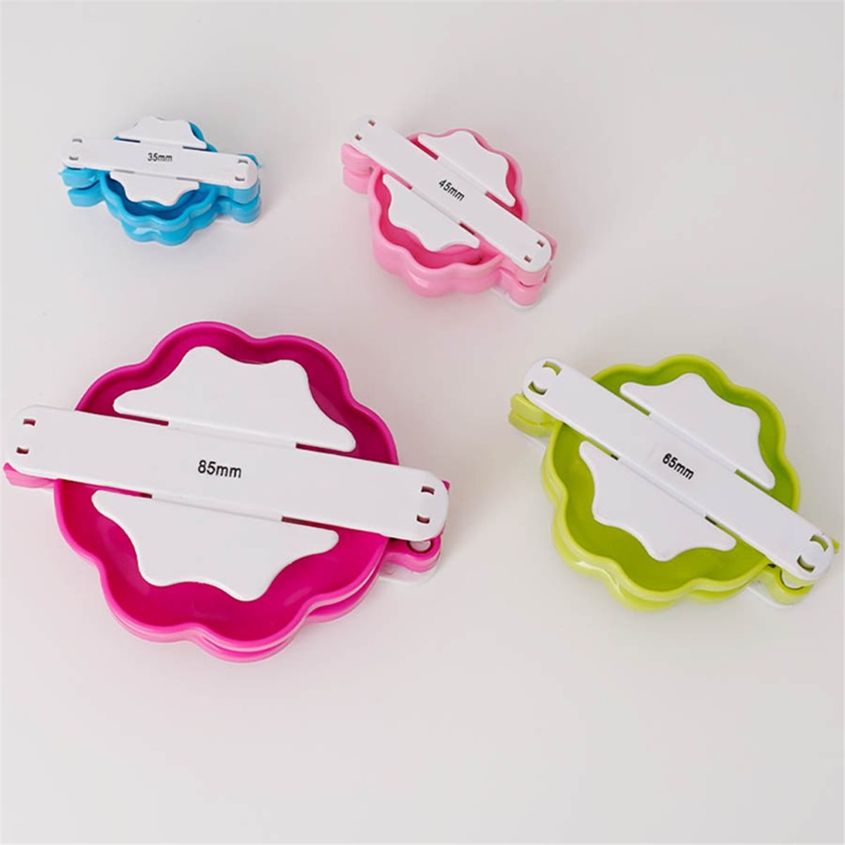 Best sales 2026 4 Sizes Pompom - Pom Pom Maker Tool review and price